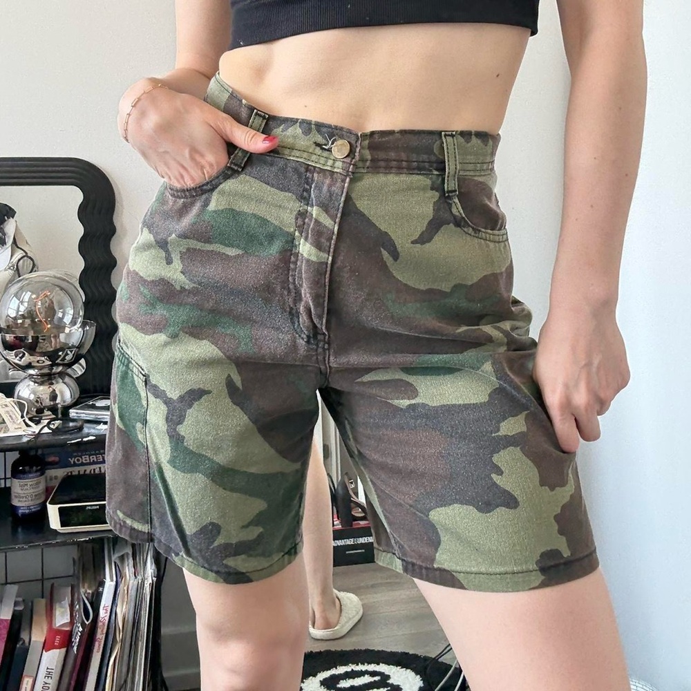 Vintage authentic camo shorts - Picture 4 of 7